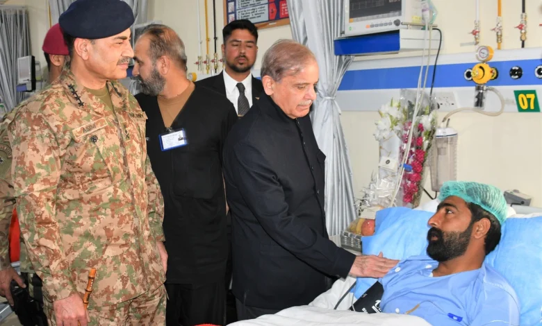 PM, Army Chief visit CMH Quetta, meet injured of Jaffar Express incident
