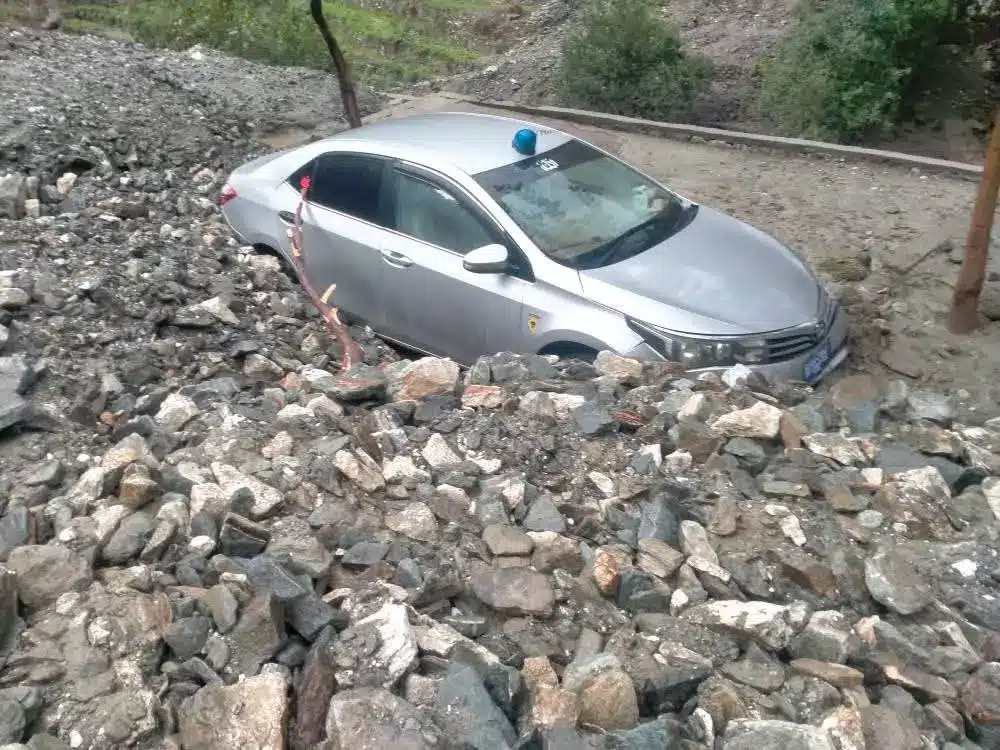 3 dead, 4 rescued, over 15 tourists missing in Gilgit floods