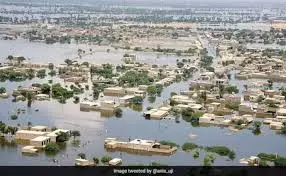 UNICEF, KP officials map post-flood health recovery strategy