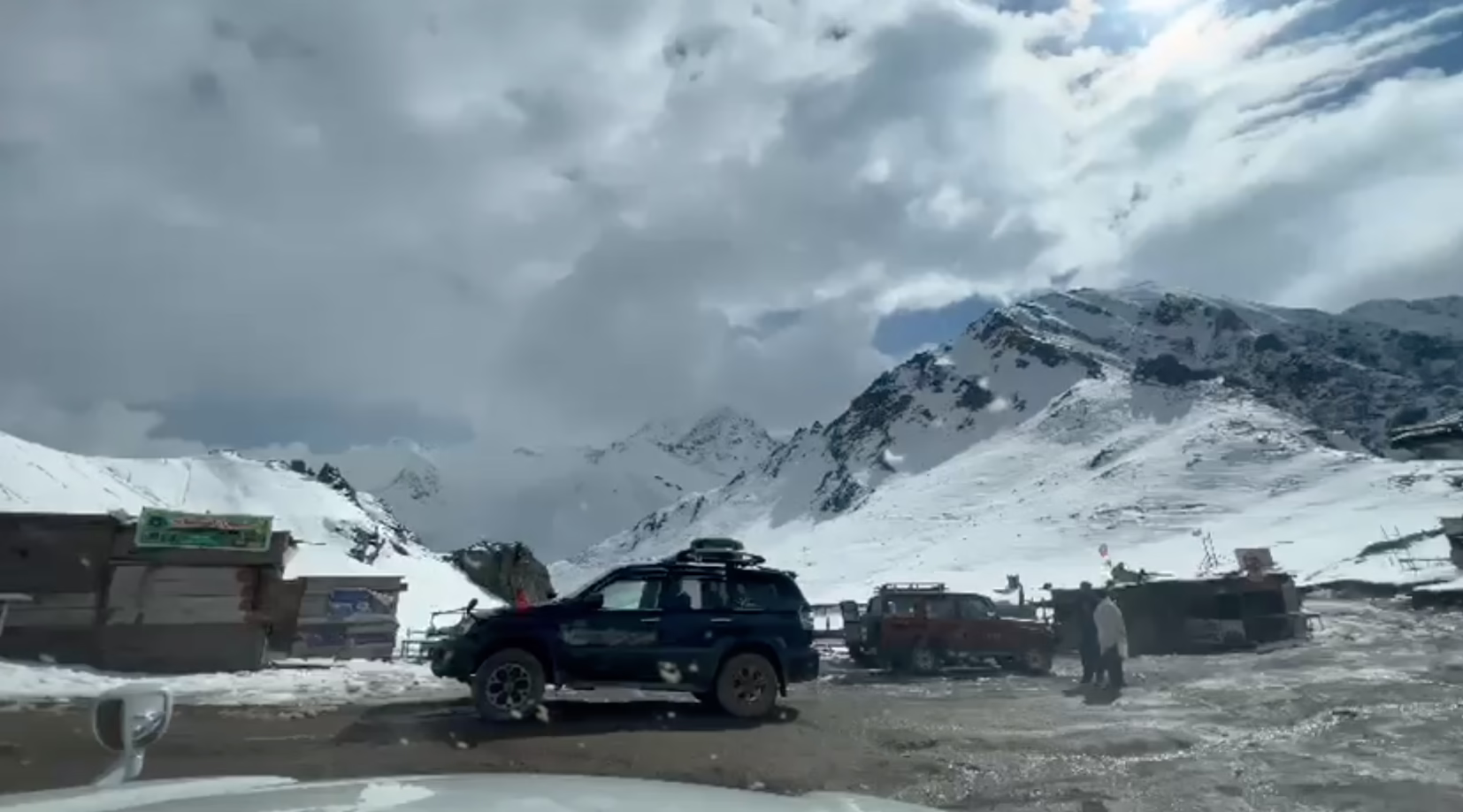 Kalam Swat receives snowfall