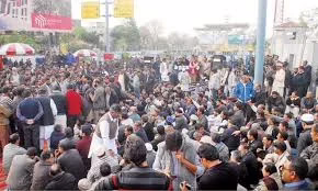 Islamabad airport flight suspended due to protest